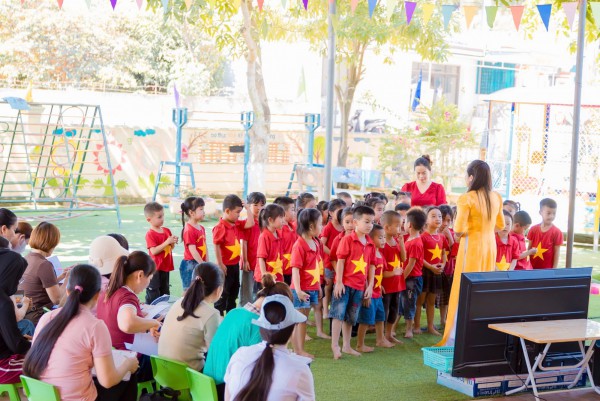 SINH HOẠT CHUYÊN MÔN THÁNG 4