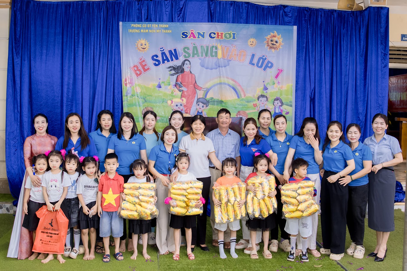 SÂN CHƠI "BÉ SẴN SÀNG VÀO LỚP 1"